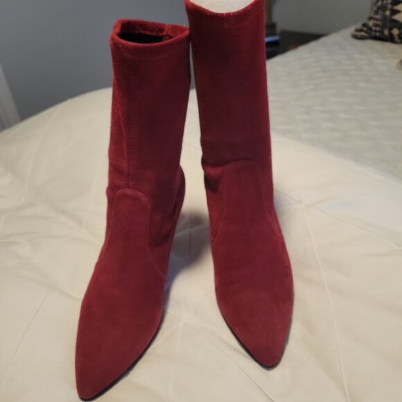 Stuart Weitzman Cling Booties - Picture 7 of 11